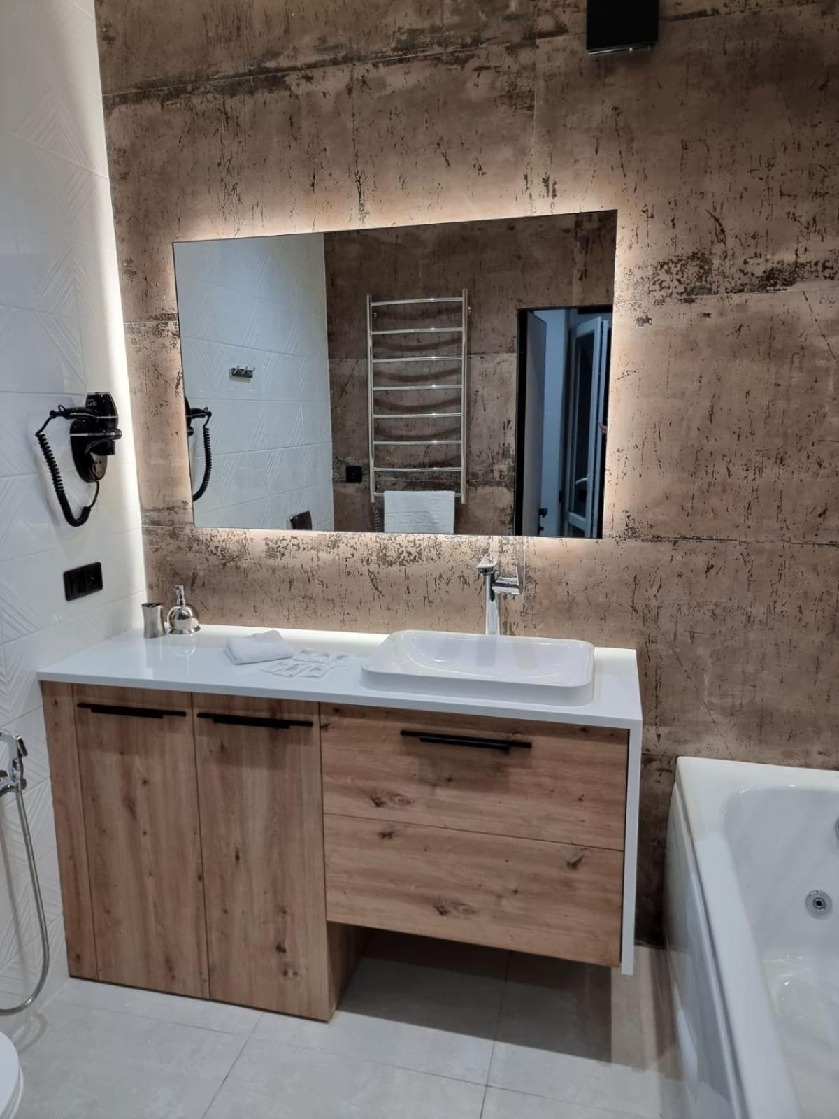 Leogrand Apartments On Krakivska 26 Lviv Dış mekan fotoğraf