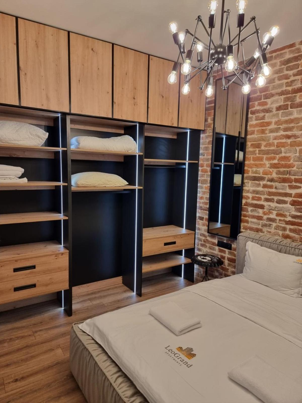 Leogrand Apartments On Krakivska 26 Lviv Dış mekan fotoğraf