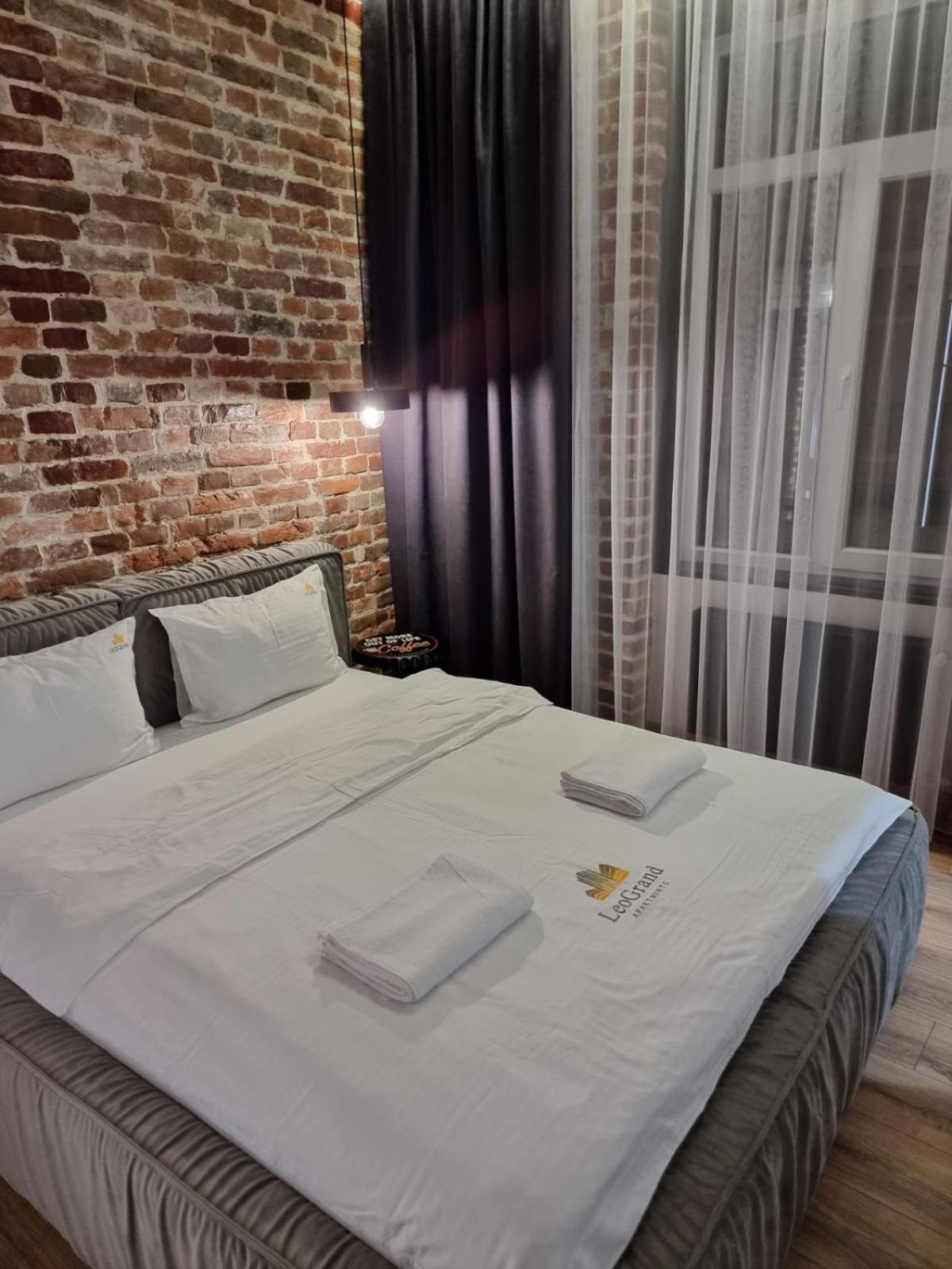 Leogrand Apartments On Krakivska 26 Lviv Dış mekan fotoğraf